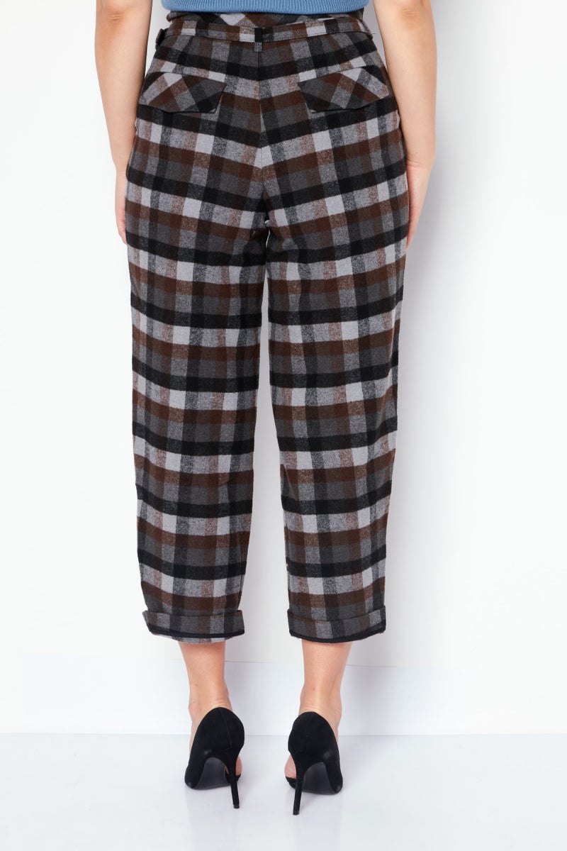 ONLY Women Regular Fit  Belted Straight Pants, Black Combo - Image 4