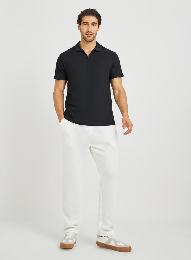 Styli Styli Men Textured Straight Fit Joggers with Drawstring  - Image 2
