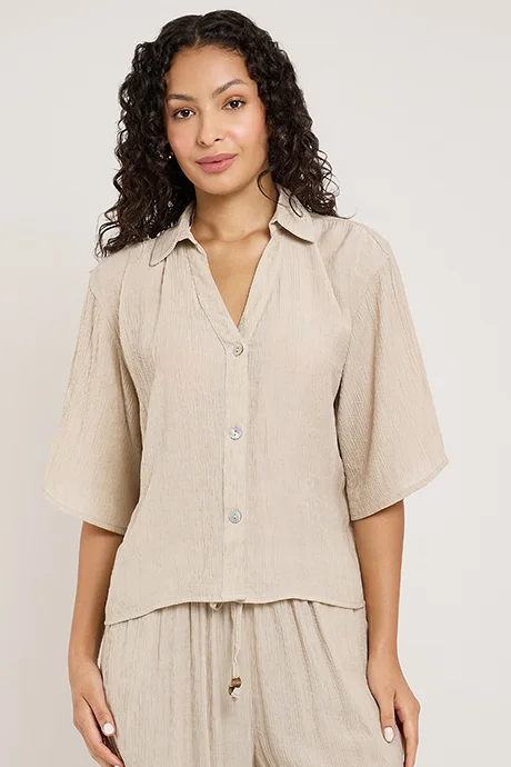أر أند بي Textured Shirt with Spread Collar and Short 3/4 Sleeves