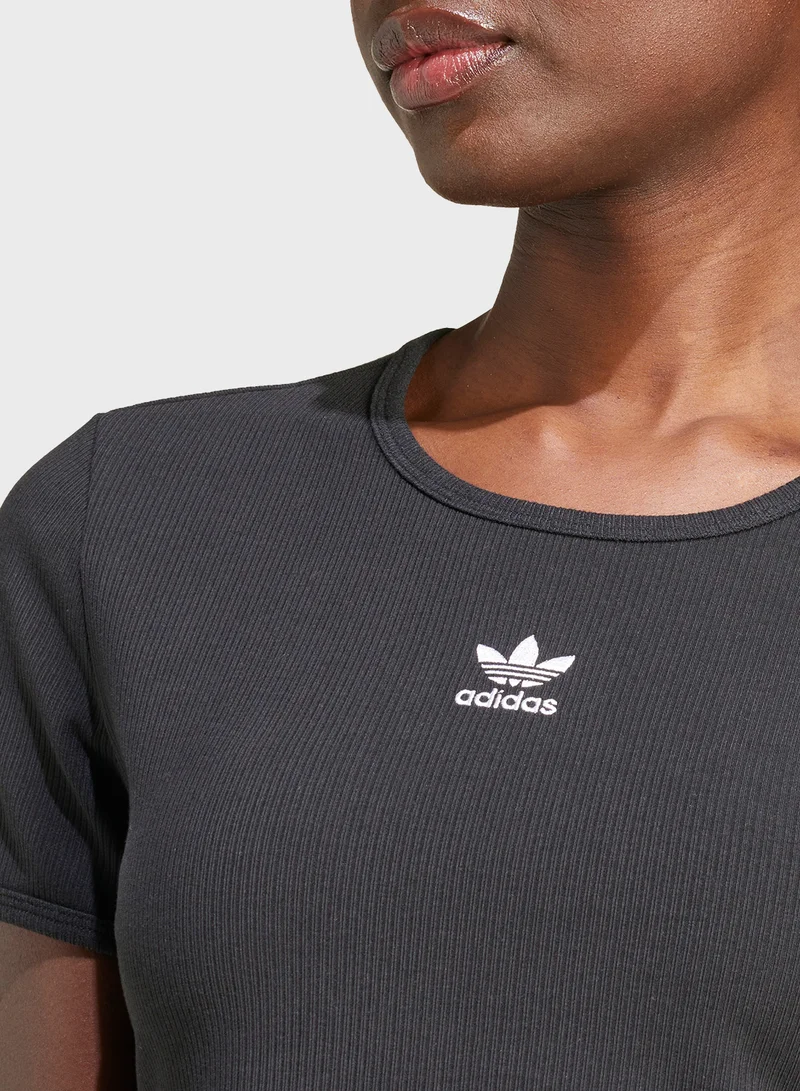 adidas Originals Essentail Ribbed T-Shirt