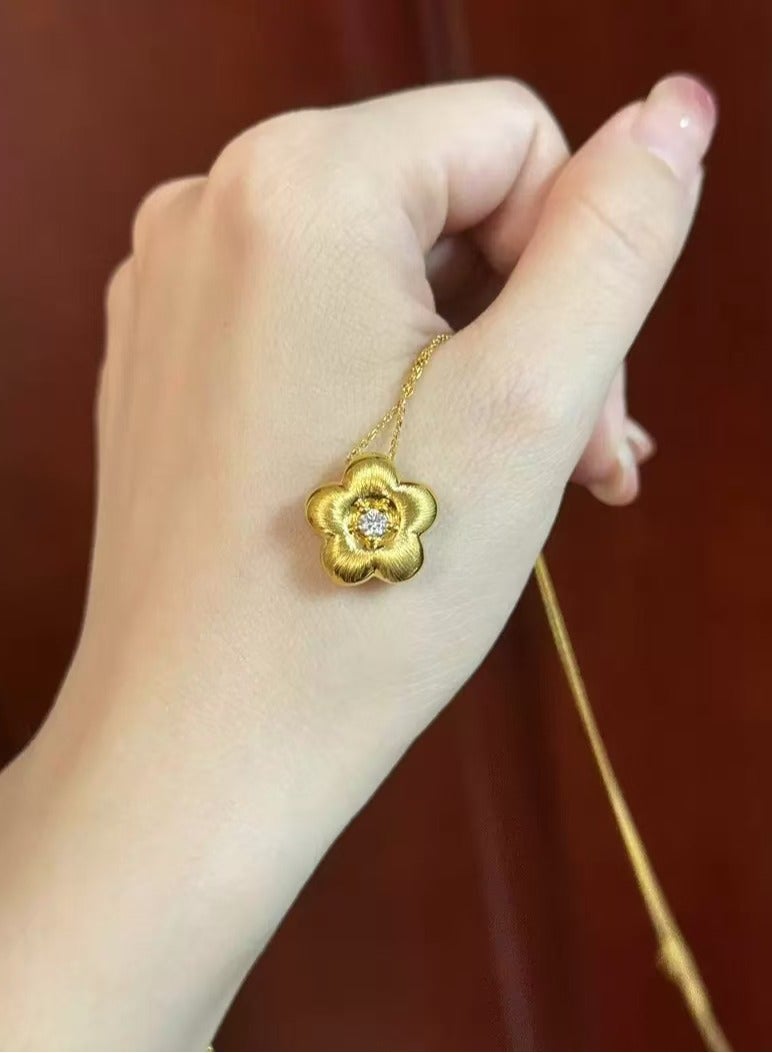 24K Gold Plated Romantic Floral Pendant Necklace, Sand Gold,For Daily Wear  - Image 2