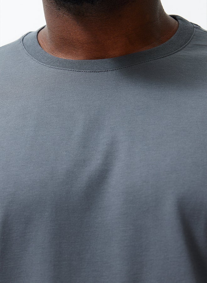 trendyol Anthracite Men's Oversize/Wide Cut Comfortable Basic  Crew Neck Plus Size T-Shirt - Image 5