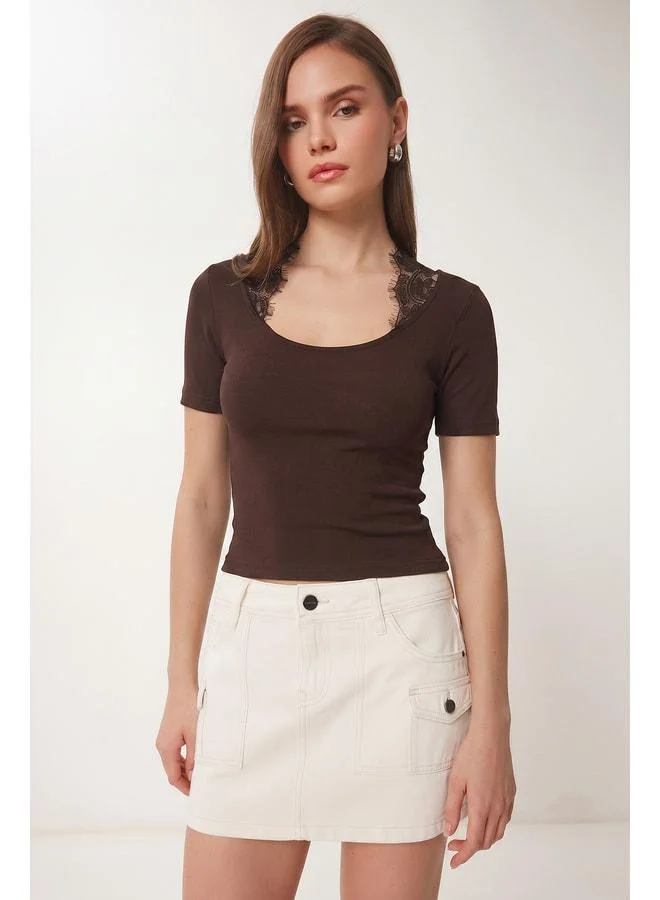 Lovely Istanbul Lace Neck-Open Knit T-shirt LMW0035 Brown