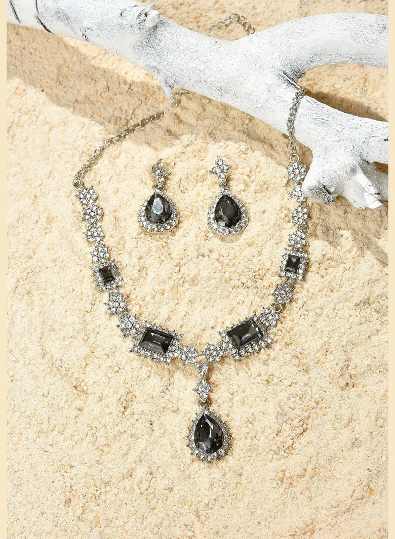 SOHI Silver Plated Designer Stone Necklace and Earring Set Jewellery Set