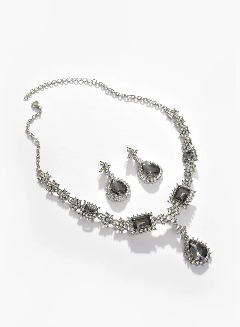 SOHI Silver Plated Designer Stone Necklace and Earring Set Jewellery Set