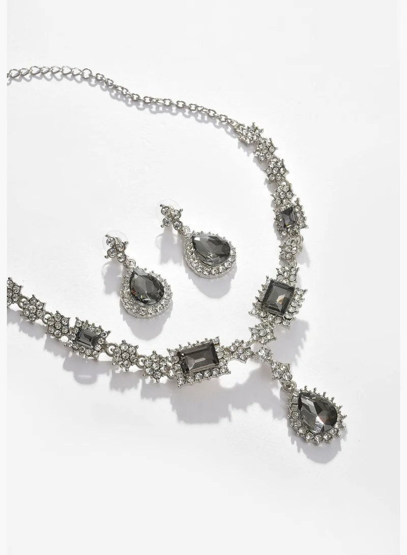 SOHI Silver Plated Designer Stone Necklace and Earring Set Jewellery Set