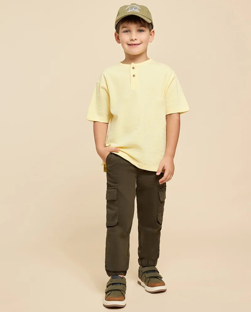 أر أند بي Textured T-Shirt with Henley Neck and Short Sleeves