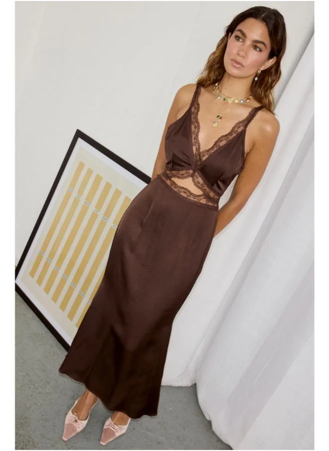 Never fully Dressed Strappy Lace Detailed Dress