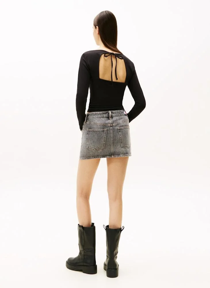 تومي جينز تيشيرت بياقة دائرية وشعار