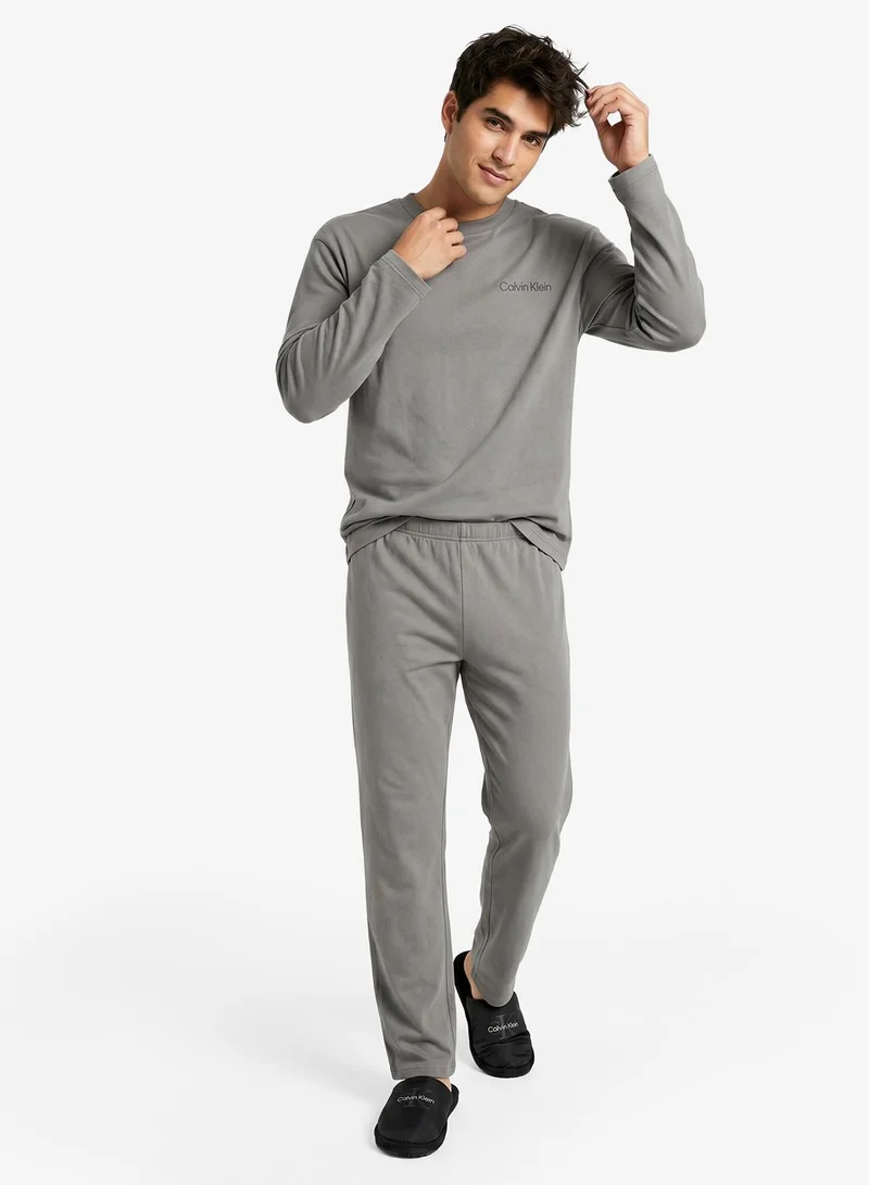 CALVIN KLEIN Long Sleeve Regular Fit T-Shirt & Pant Set