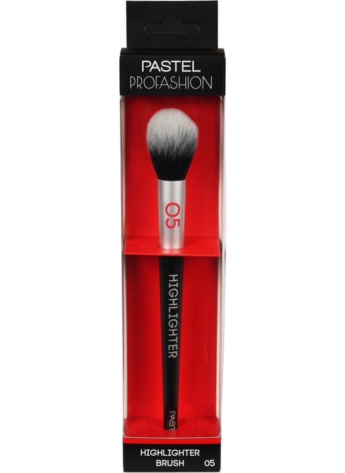 PASTEL Profashion Higlighter Brush 05-Highlighter Brush  - Image 1
