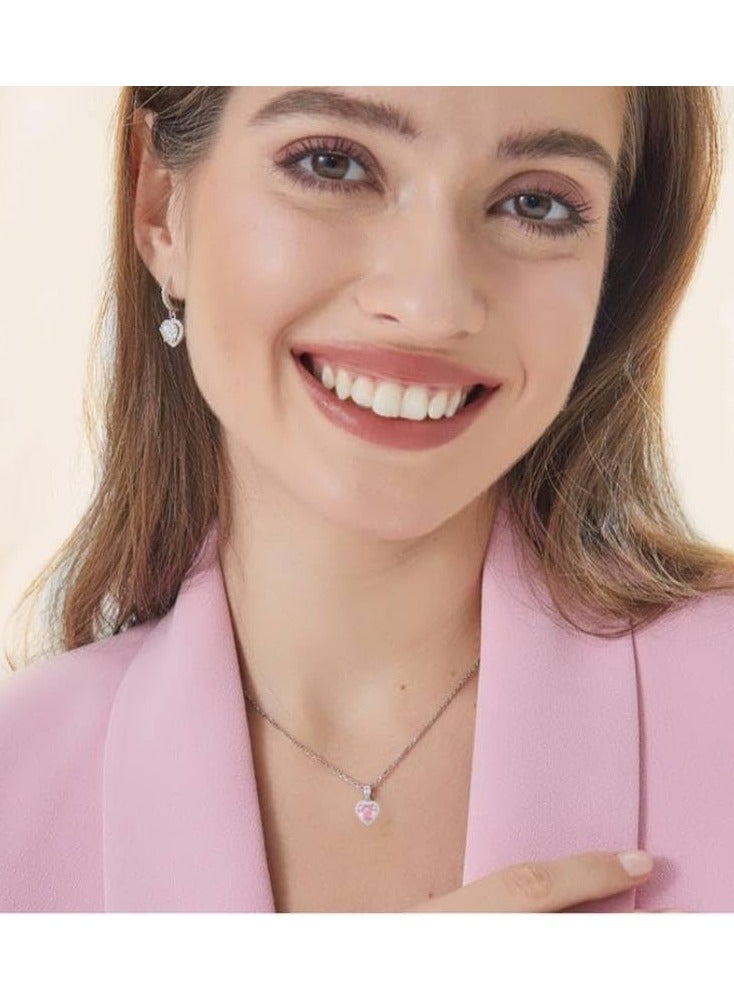 لاكجيريا سلسلة أنيقة مزينة بدلاية قلب كلاسيكية من الفولاذ المقاوم للصدأ مطلية بالذهب الأبيض عيار 18 قيراط مرصعة بأحجار كريمة وكريستال وزركونيا وحجر الميلاد والياقوت والزمرد والياقوت الياقوتي  - Image 3