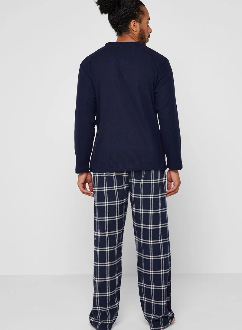 Lounge District Checked Pyjama Set