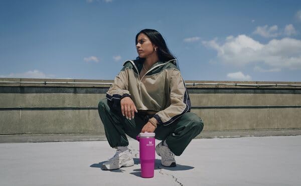 Stanley Ice Flow GO 890ml/30oz Flip Straw Water Bottle - Violet Blossom - Image 4