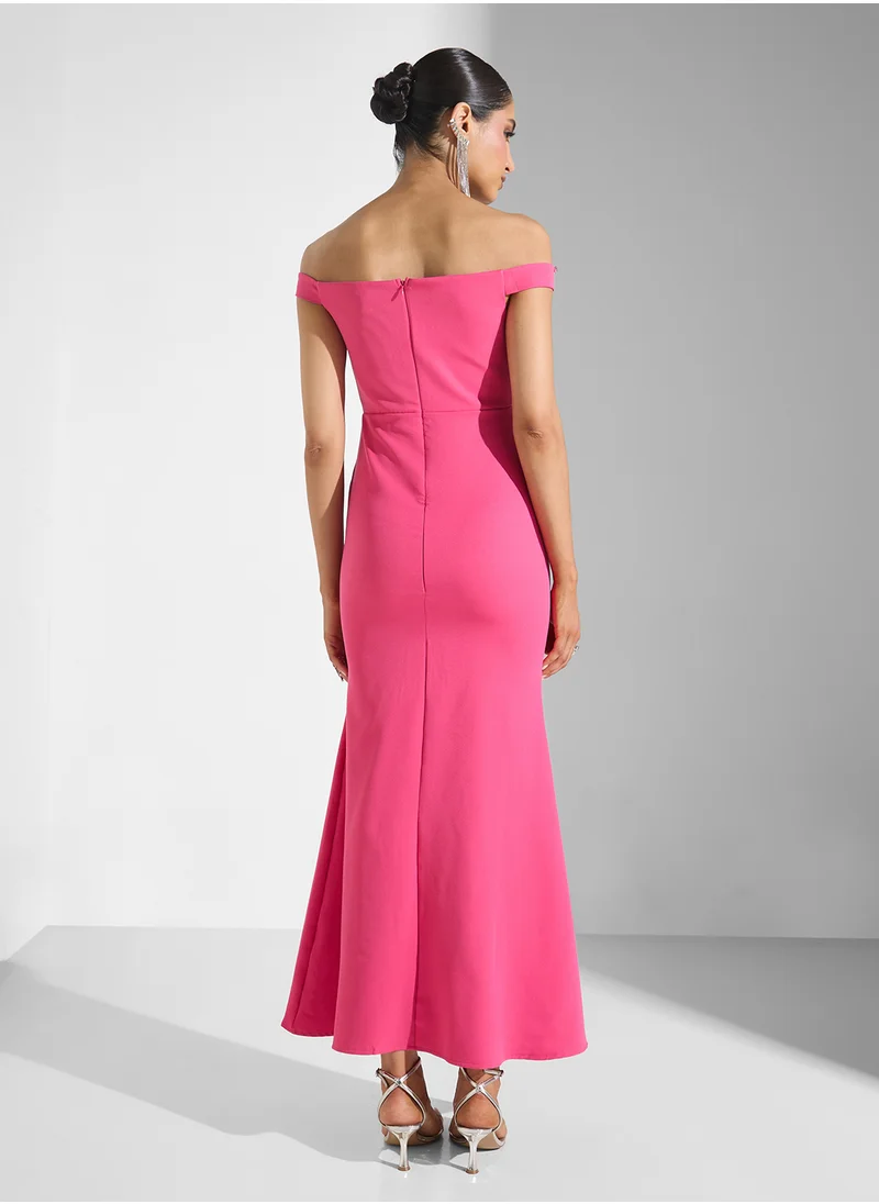 ايلا ليمتد اديشن Deep Neck Bodycon  Dress