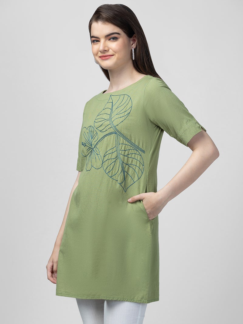 globus Globus Women Boat Neck Floral Embroidered Kurti - Image 4