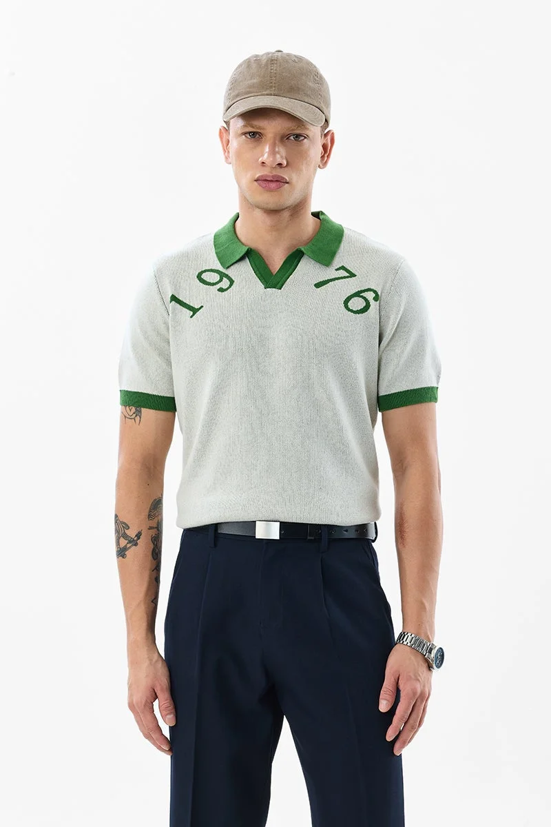 سنيتش Light Grey Graphic Half Sleeve Regular Fit T-Shirt