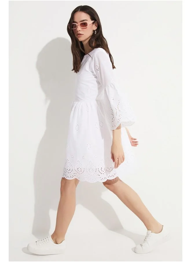 JUNE June Guipure Detailed Dress White