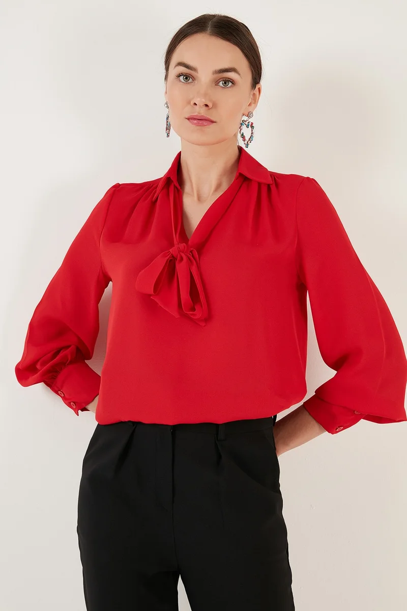 Lela Lace Detailed V-Neck Chiffon Shirt Women's Shirt 611BZ0047