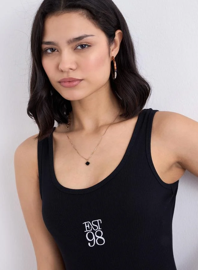 Styli Styli Black Embroidered Ribbed Bodysuit