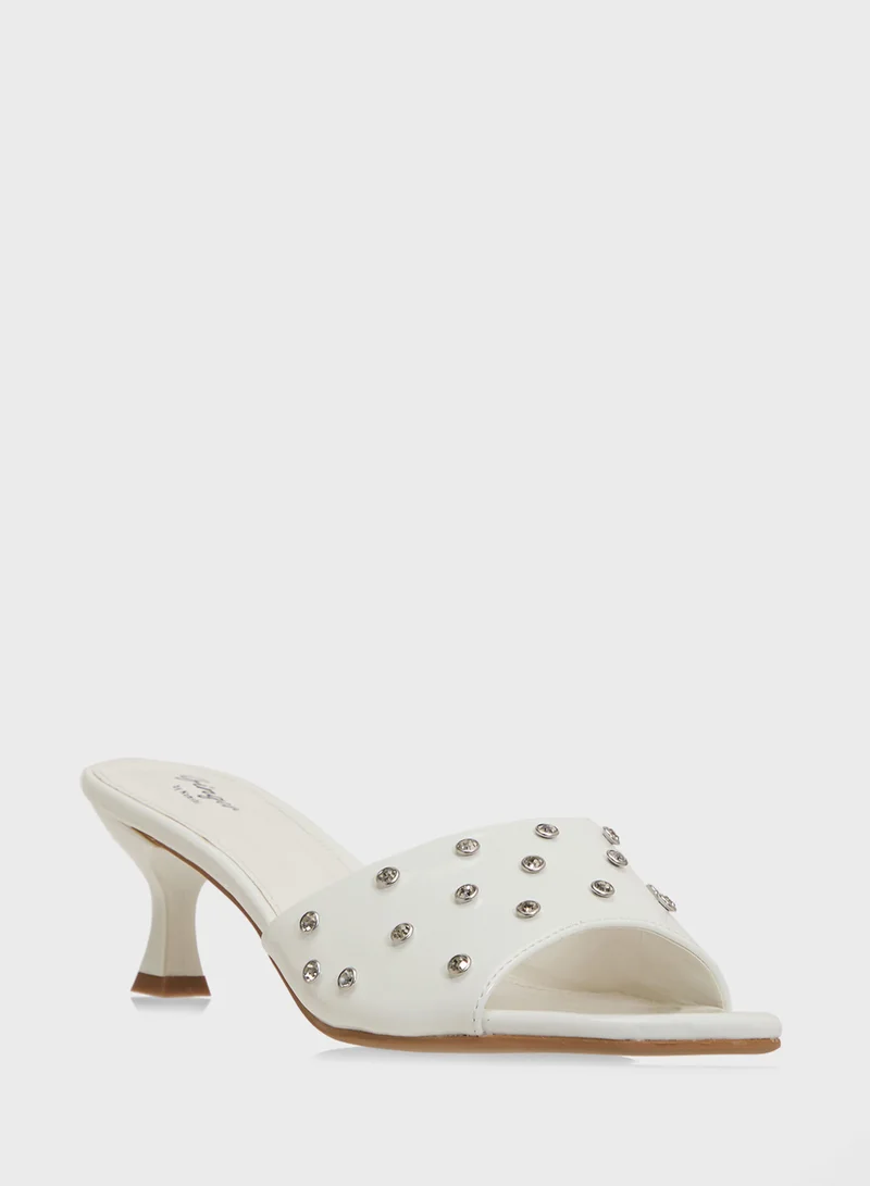 جينجر Studded Heeled Sandal