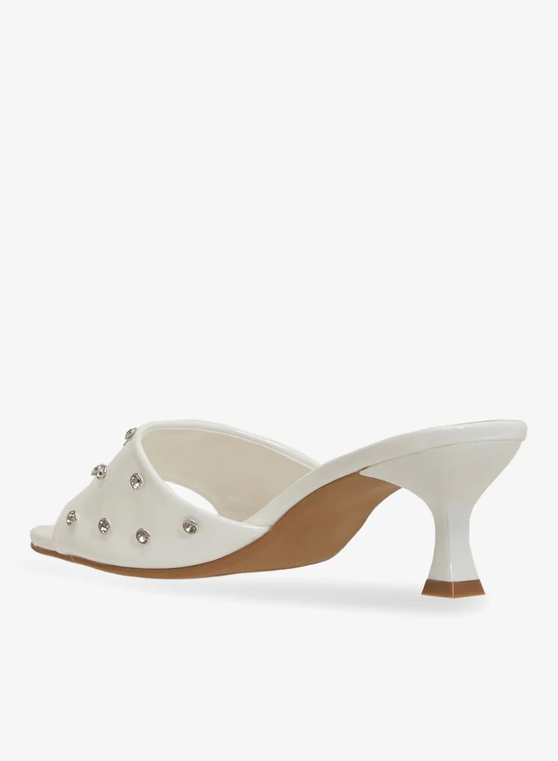 جينجر صندل بكعب مرصع