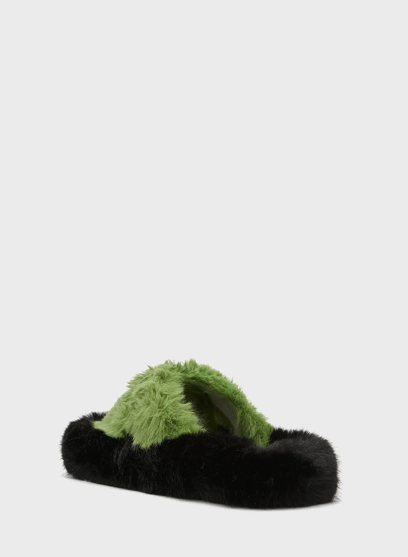 جينجر Colorblock Crossover Bedroom Slipper