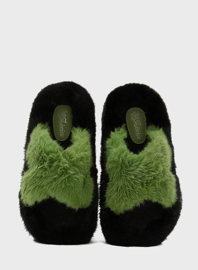 جينجر Colorblock Crossover Bedroom Slipper