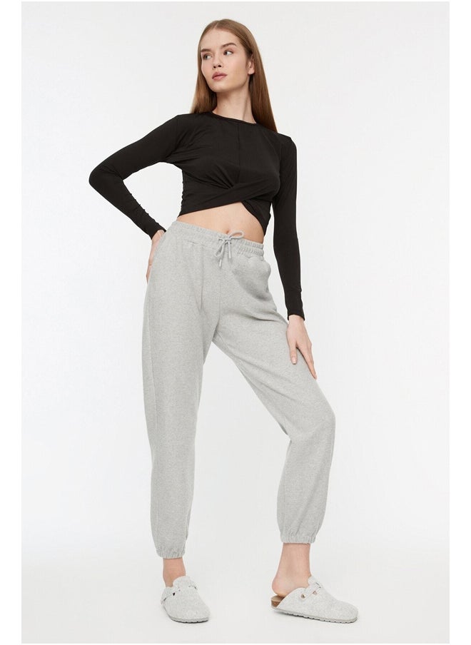 trendyol - Gray Thessaloniki Comfortable Fit Pocket Knitted Sports Sweatpants TWOAW21EA0168 - Image 1