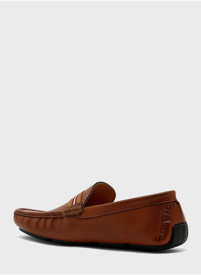 Robert Wood Webbing Saddle Detail Formal Moccasins