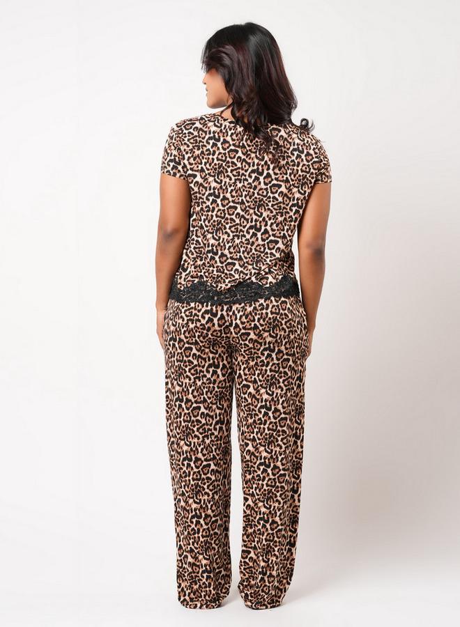 Aadaraya Pyjama Set T-shirt & Trousers - Image 4