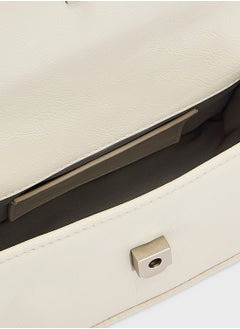 Calvin Klein Jeans CHAIN MINI FLAP BAG  - Image 5