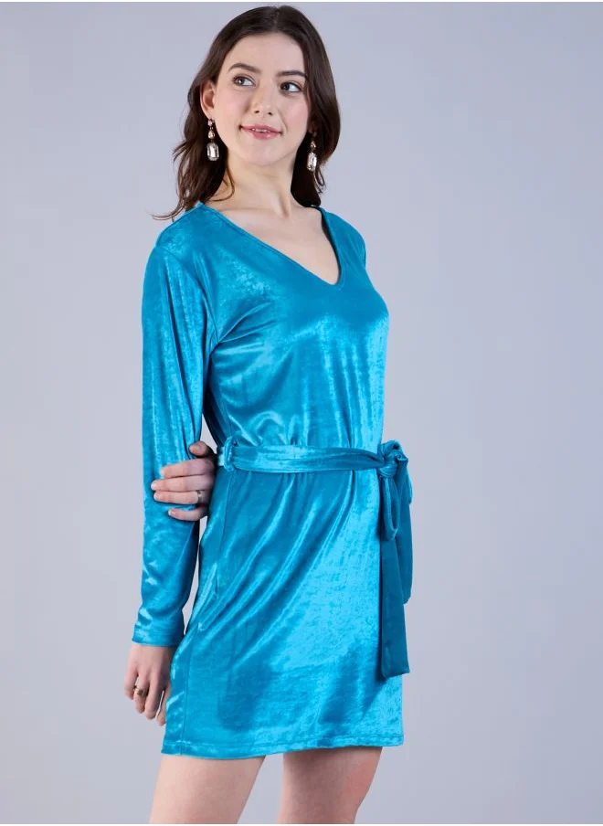 مرفوعة Women Fitted Party Wear Solid Wrap Dress
