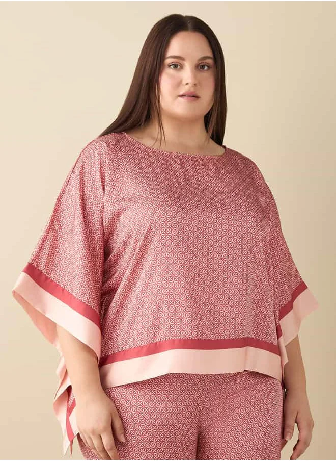 سبلاش فيڤ All-Over Print Satin Kaftan Top and Pyjama Set