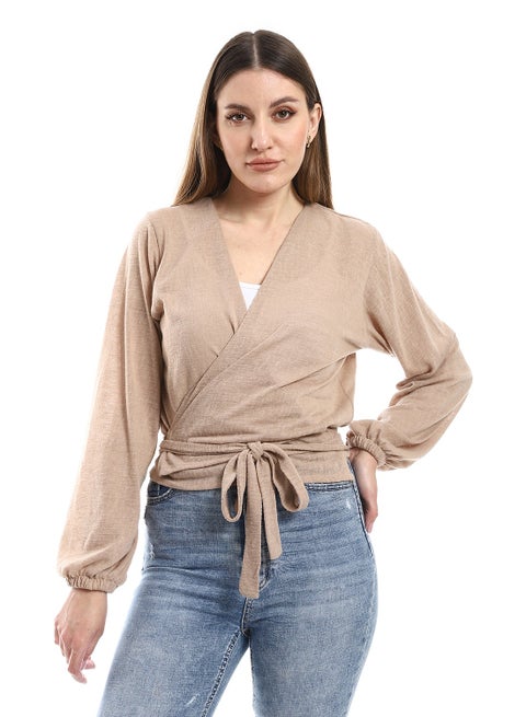 بلوزة حريمي بأكمام طويلة