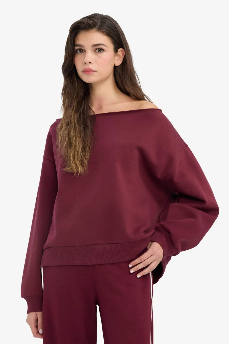 ديفاكتو Oversize Fit Off Shoulder Thick Fabric Sweatshirt