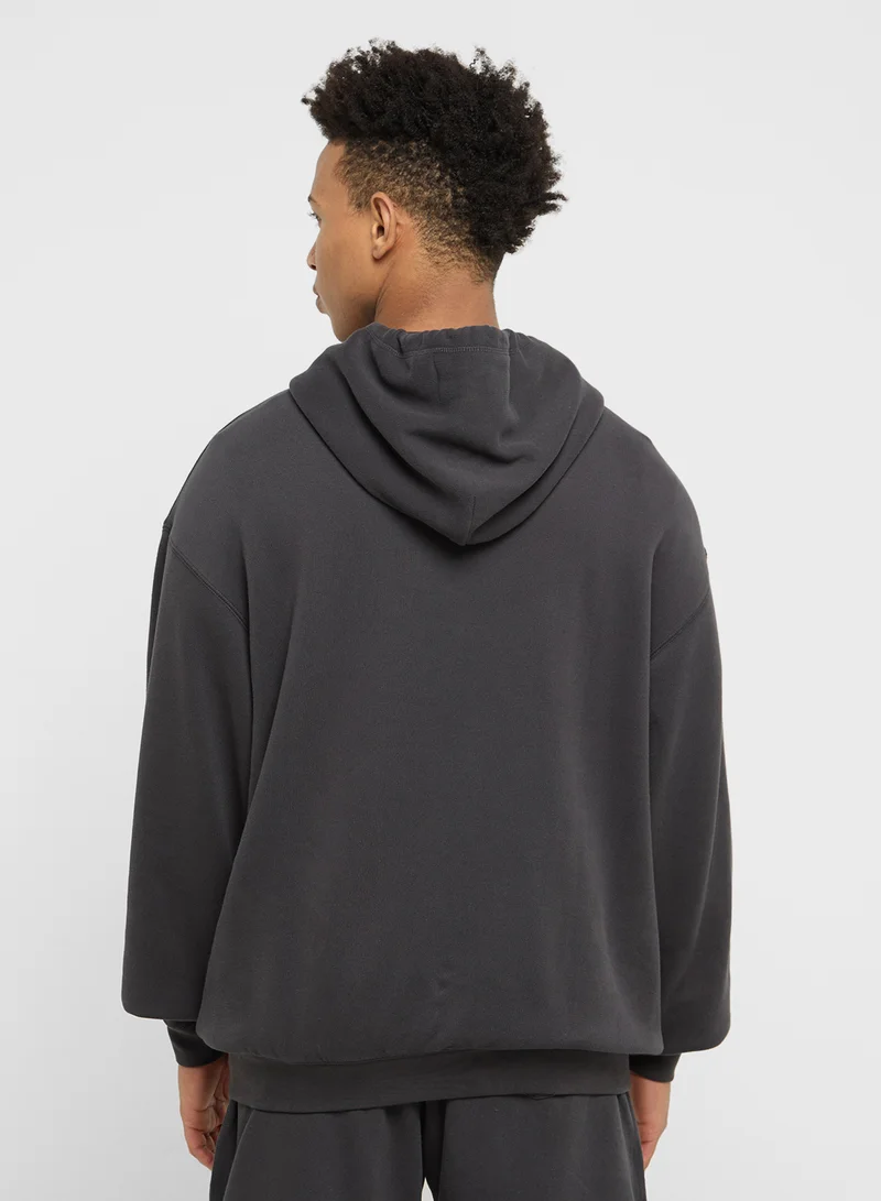 بوس Essential Hoodie