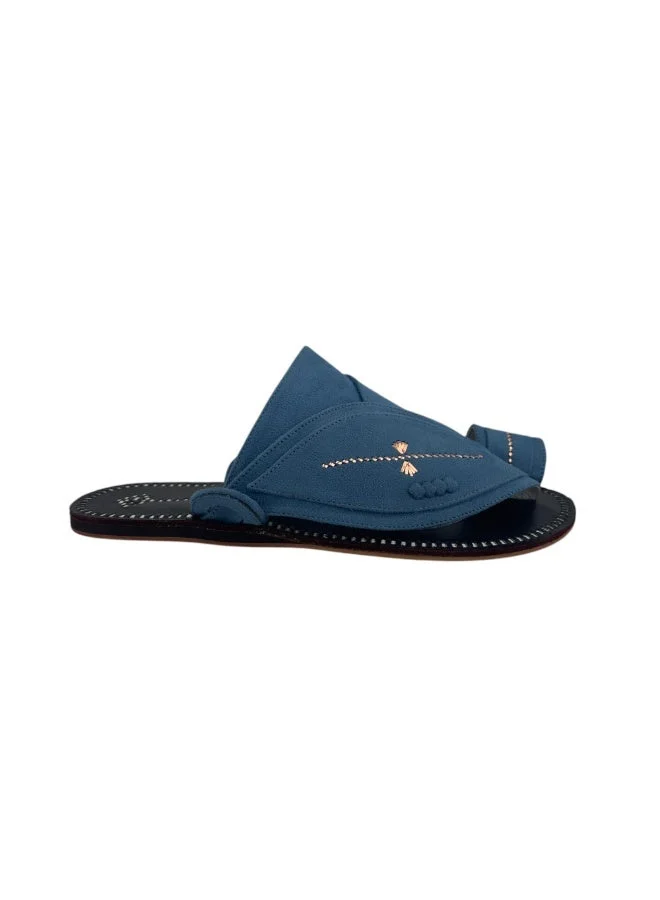 AL Fanoos Handcrafted heritage leather slippers