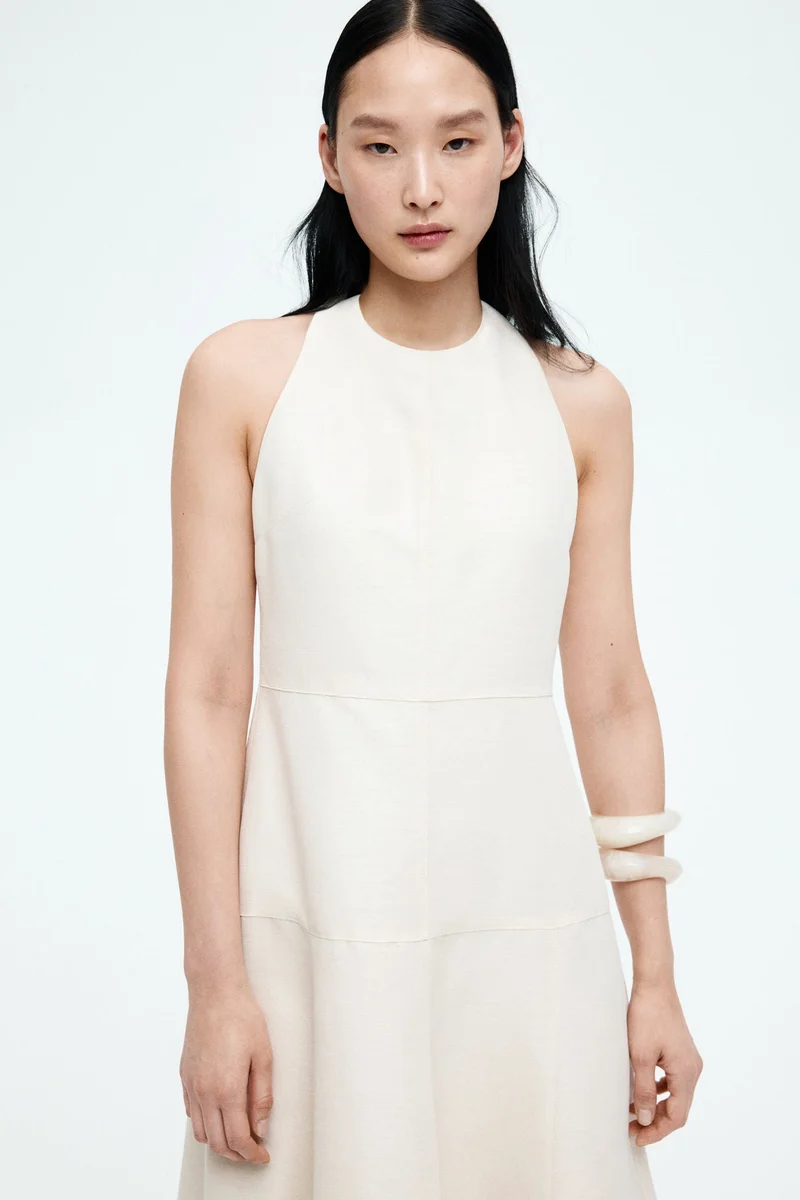 اتش اند ام فستان بشرائط حول الرقبة