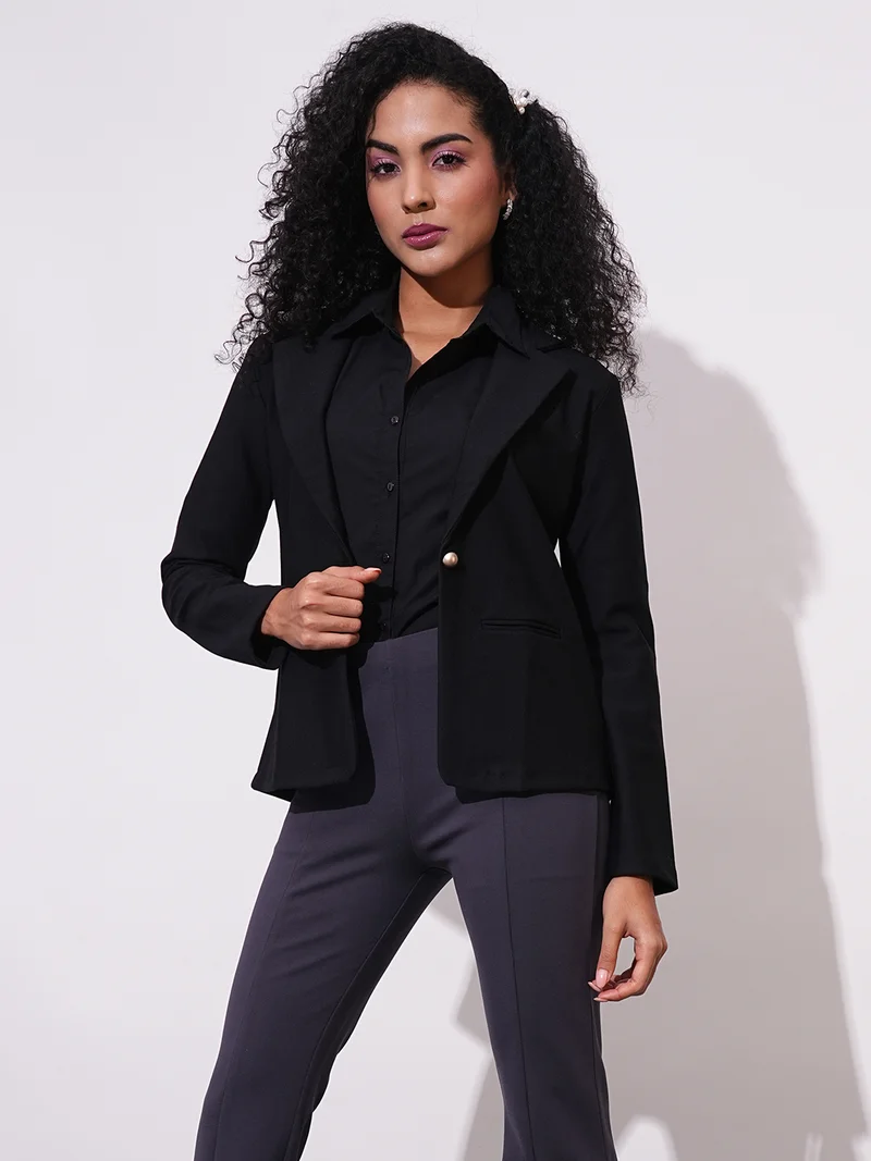 جلو باص جاكيت بليزر نسائي جلووبس بياقة مشقوقة وأكمام طويلة وحافة منحنية مفتوح من الأمام