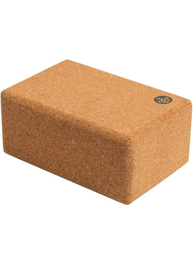 Manduka Cork Yoga Block - Sustainable, Lightweight, and Easy to Grip for Enhanced Yoga Practice - Image 2