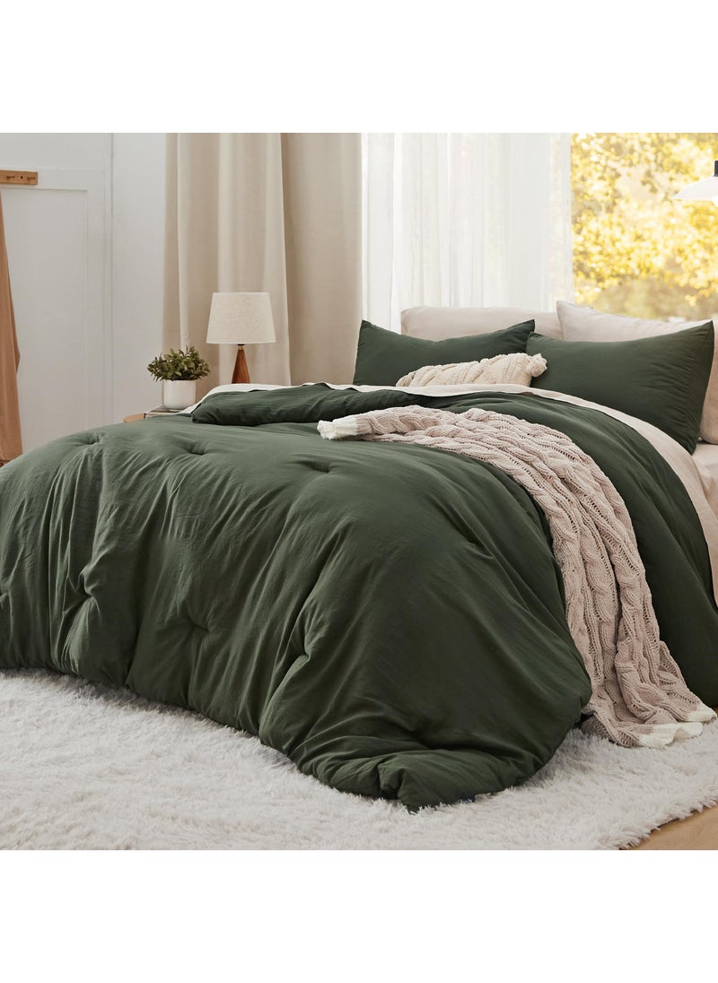Bedsure Bedsure King Size Comforter Set  Dark Green Soft Prewashed Bed Comforter for All Seasons  3 Pieces Warm Bedding Sets  1 Lightweight Comforter (104""x90"") and 2 Pillowcases (20""x36"")  - Image 2