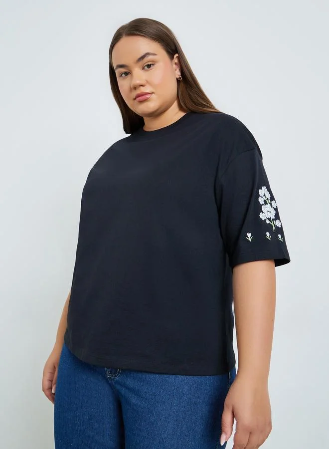 Styli Plus Size 100% Cotton Embroidered T-Shirt