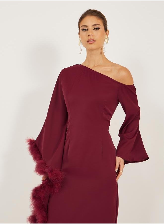 Styli - Asymmetric Neck Faux Fur Trim Maxi Dress - Image 1