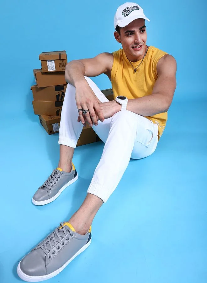 The Indian Garage Co Men Slim Fit Solid Mid-Rise Cuffed Cargos