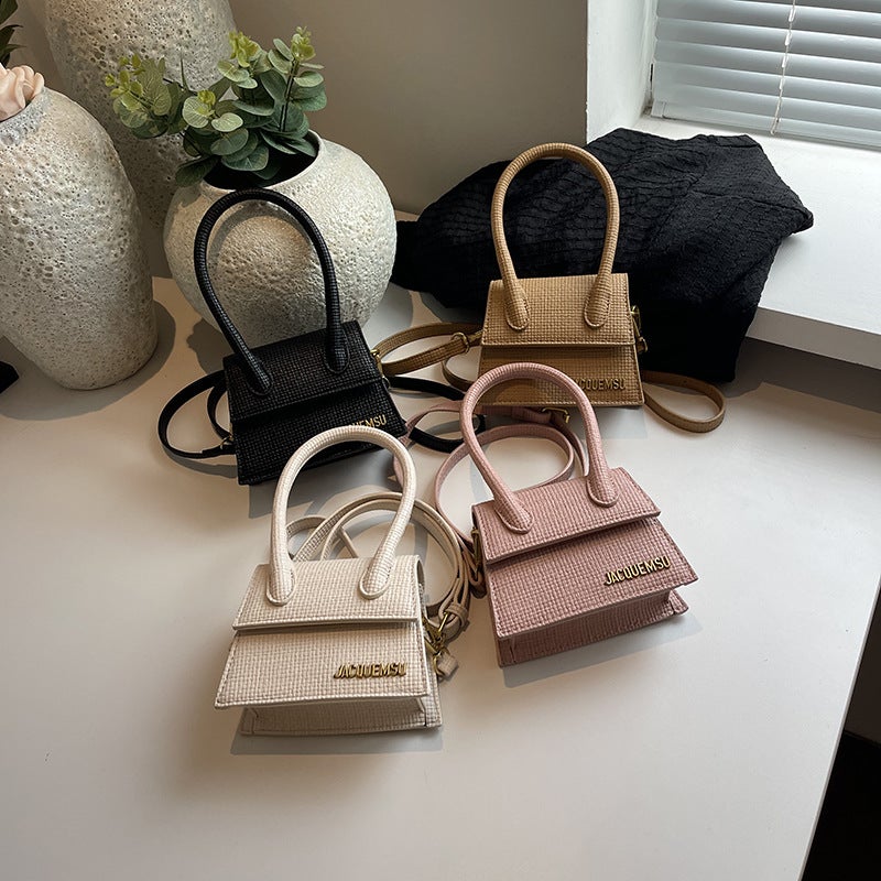 Letter Fashion Commuter Handbag 2024 Fashion Imitation Straw Shoulder Textural Crossbody Women'S Bag - Image 5