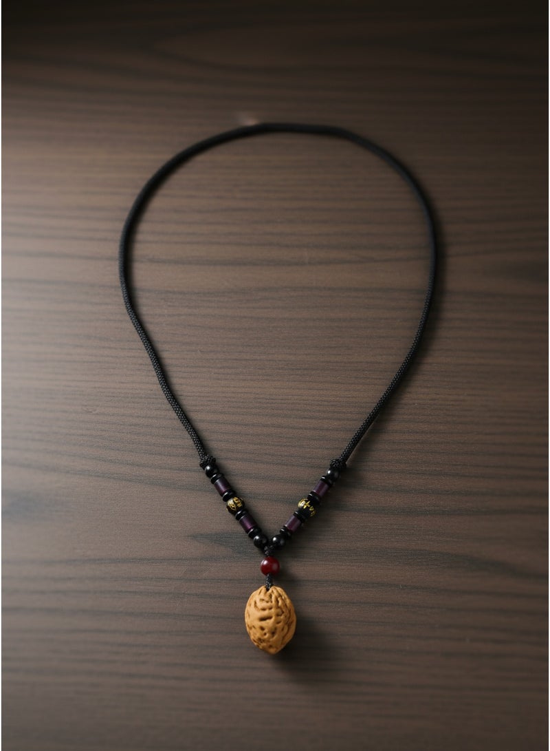 تشوميل قلادة مصنوعة يدويًا من خشب الجوز مع خرزات علاجية على حبل أسود مضفر - مستوحاة من الطبيعة، تجلب السلام والرفاهية - Image 5