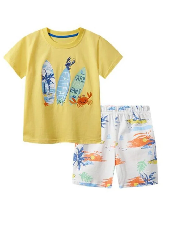 يونيكي Yellow Crew Neck Short Sleeve Printed Tshirt & Shorts