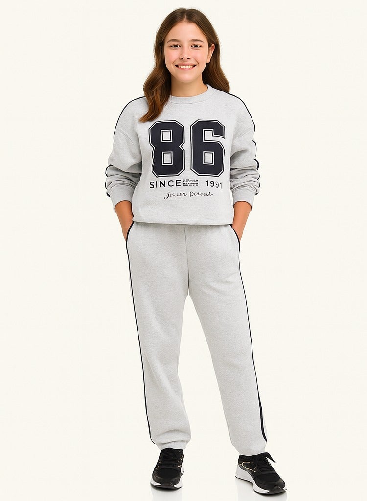 فكتور اند جين طقم قطعتين بناتي قطن فليس منذ ١٩٦٨ رقم ٨٦ - Image 1