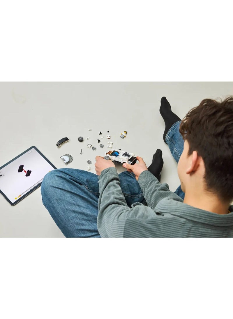 LEGO Bugatti Centodieci Hyper Sports Car - Image 5